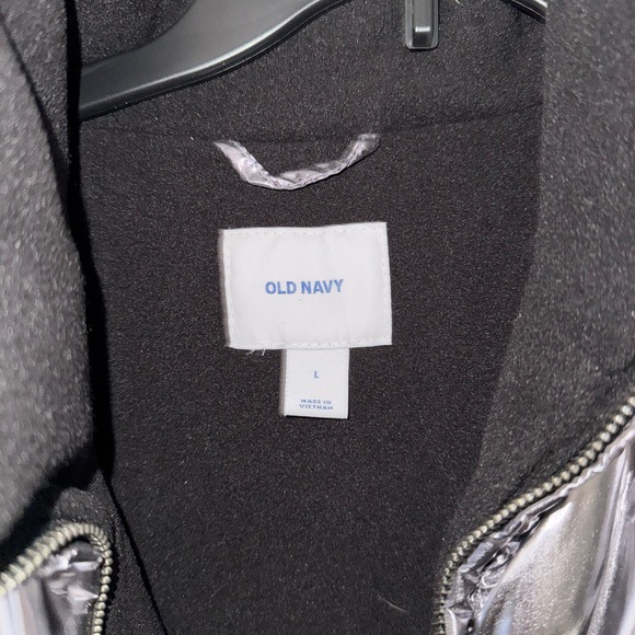 Old Navy Women's Metallic Puffer Jacket - Picture 2 of 3
